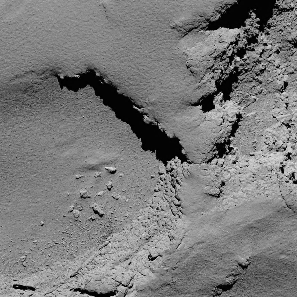 Komeet 67P vanaf 5,8 kilometer hoogte. 